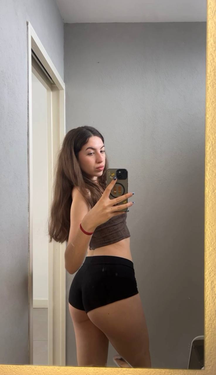 Amber in her underwear in Paramaribo