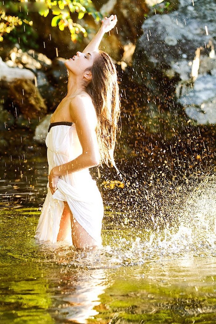 Marie Avgeropoulos in Paramaribo