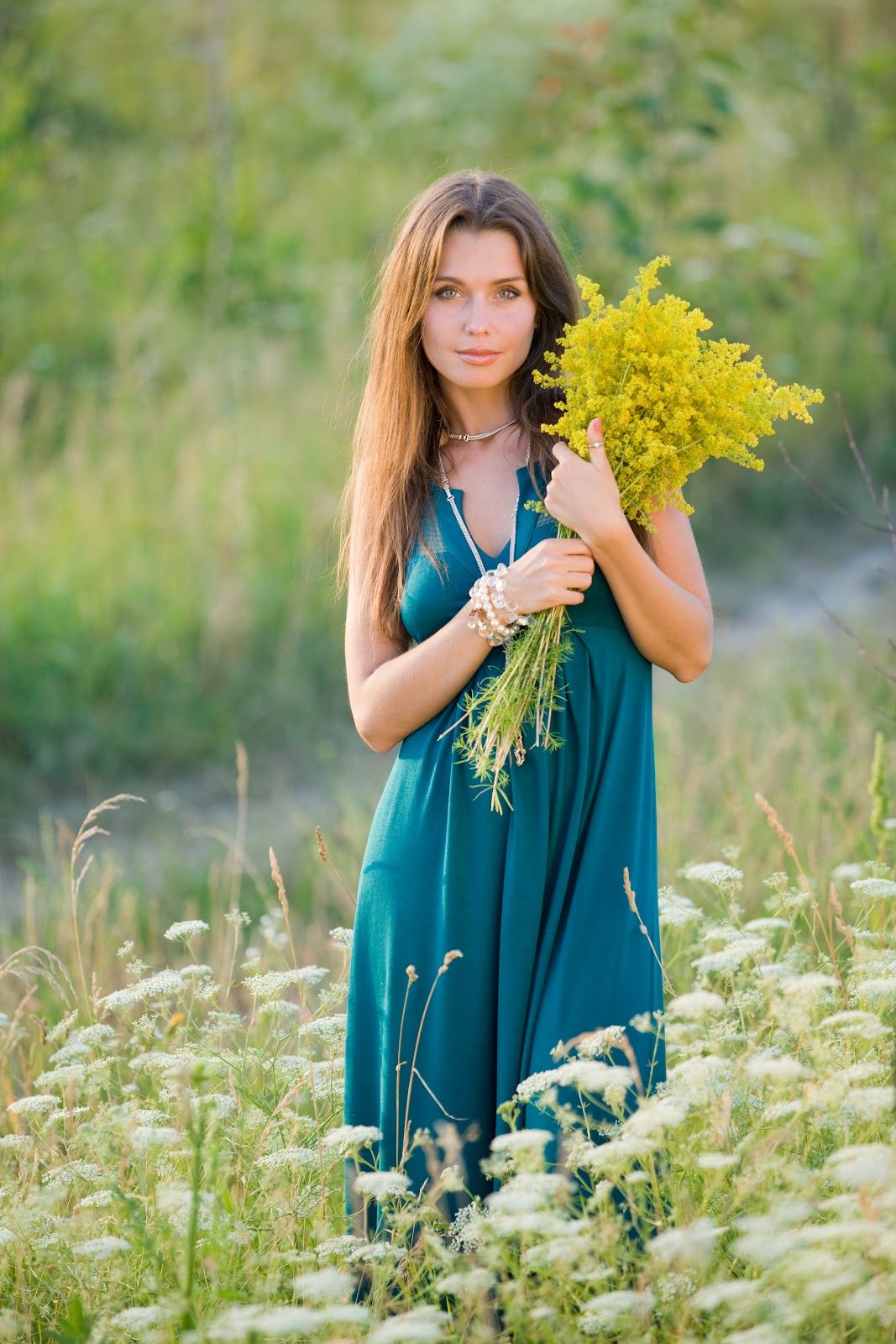 Slavic women in Paramaribo