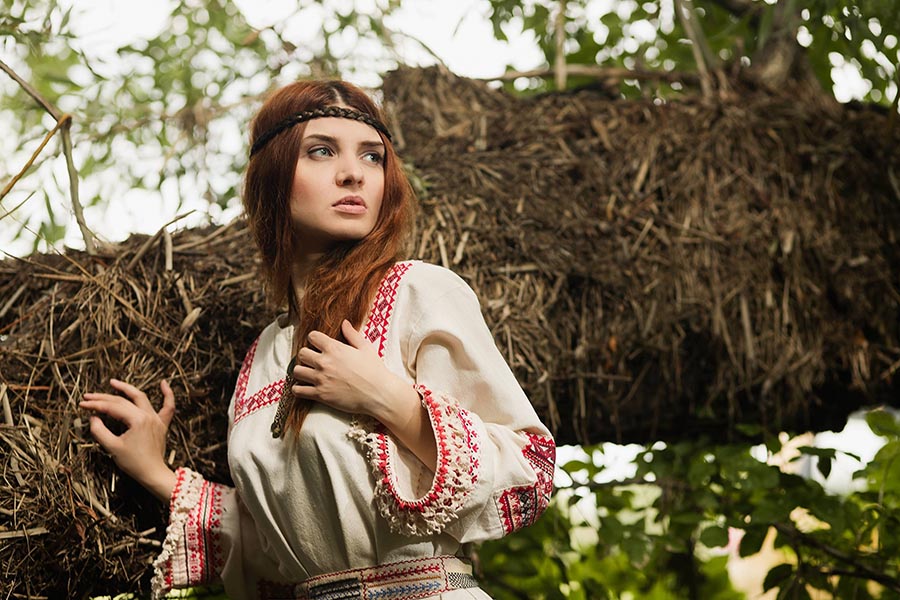 Women in Slavic costumes in Paramaribo